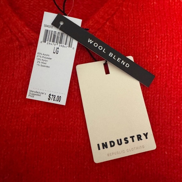NWT Industry Republic Red V-Neck Sweater Size Large - Picture 3 of 6